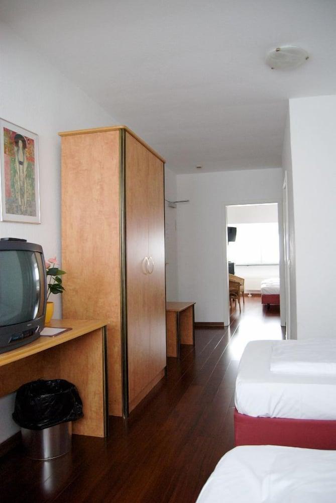 Rugs Hotel Duesseldorf Zewnętrze zdjęcie