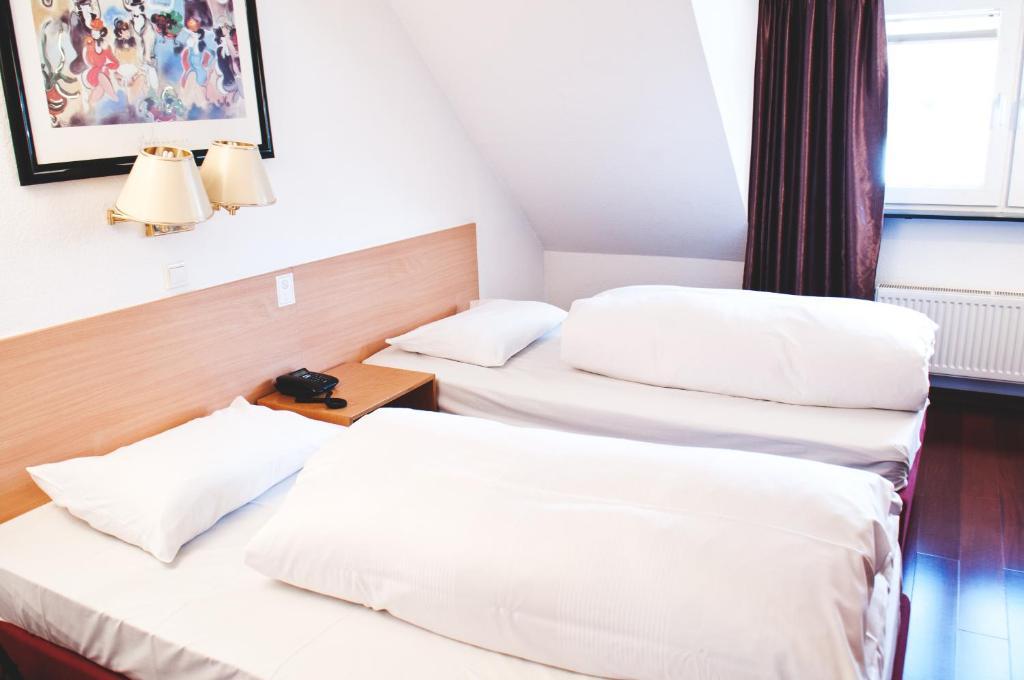 Rugs Hotel Duesseldorf Pokój zdjęcie