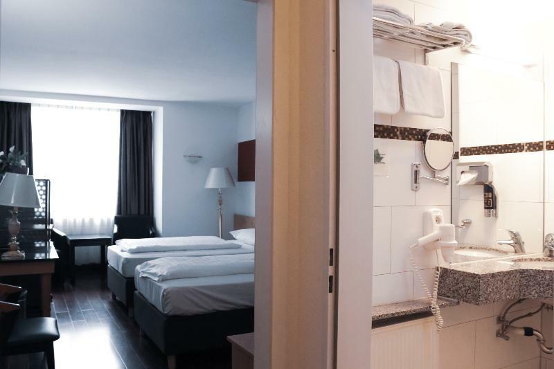 Rugs Hotel Duesseldorf Zewnętrze zdjęcie